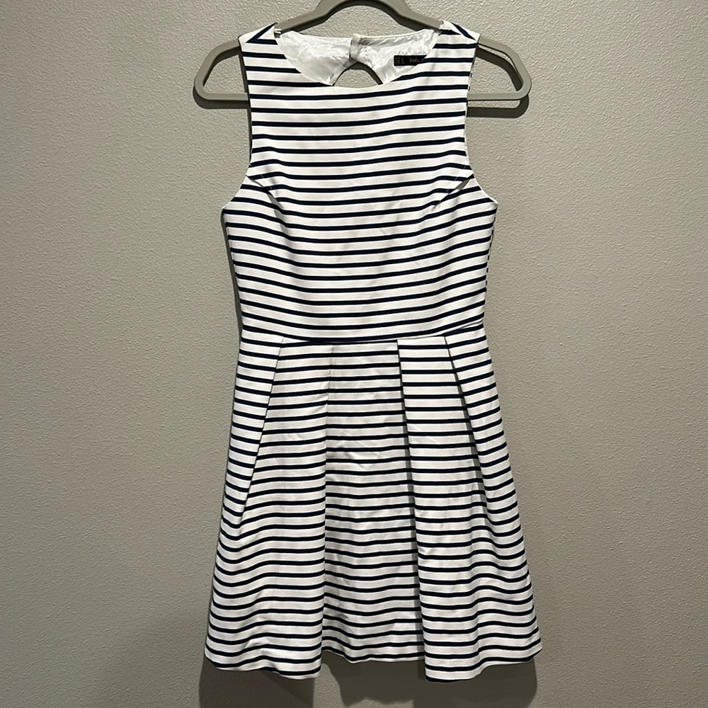 Zara Basic sleeveless striped dress size: medium